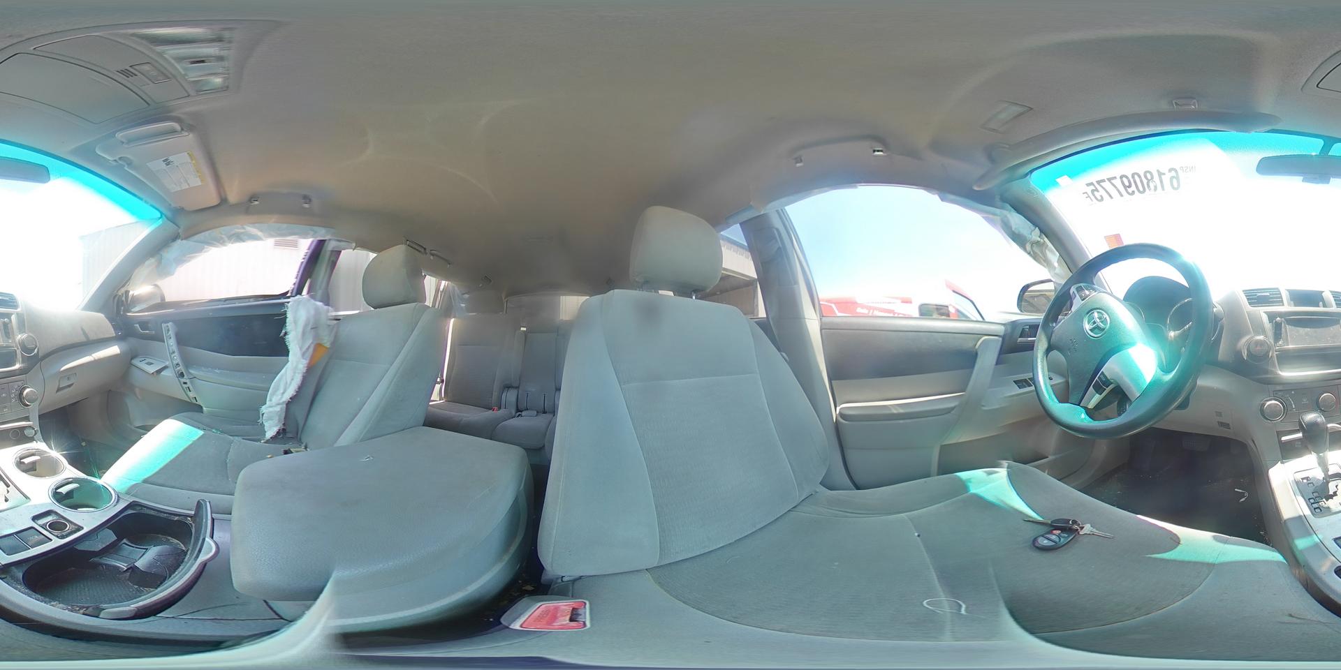 2013 TOYOTA HIGHLANDER