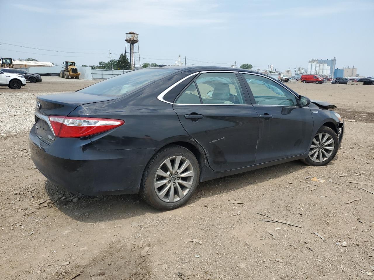 2017 TOYOTA CAMRY