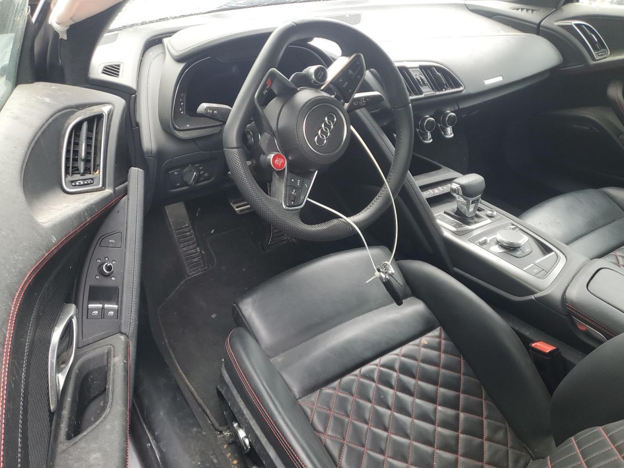 2023 AUDI R8