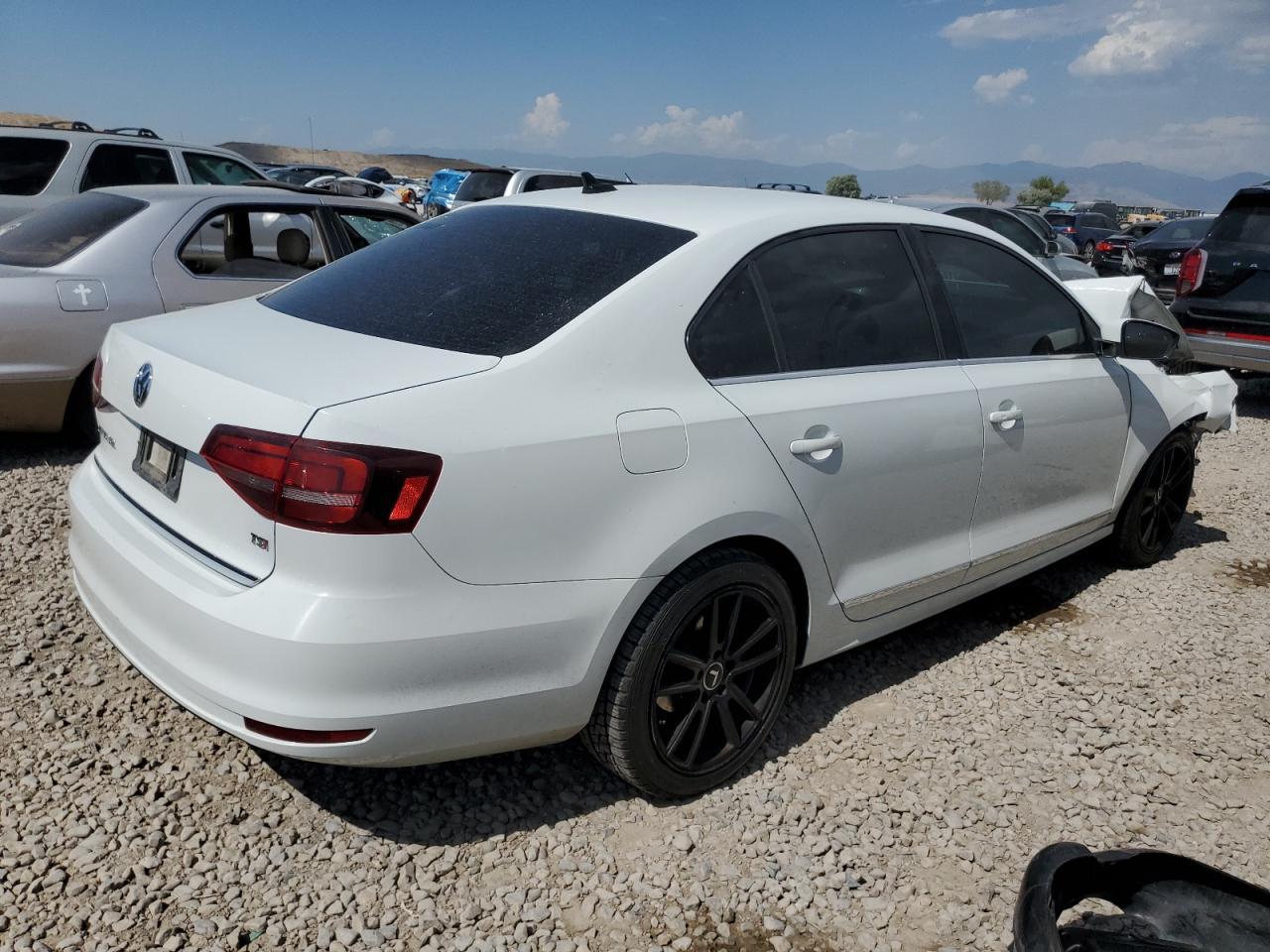 2017 VOLKSWAGEN JETTA
