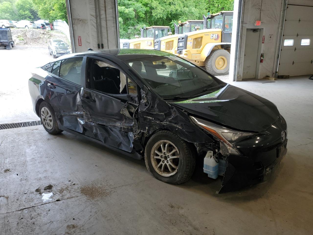 2016 TOYOTA PRIUS