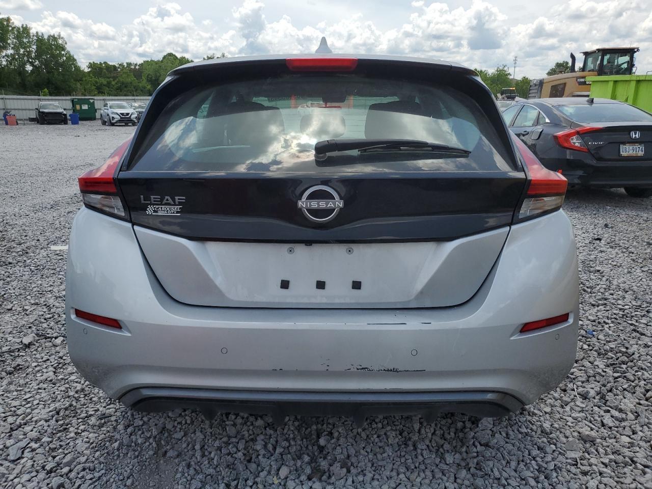 2023 NISSAN LEAF