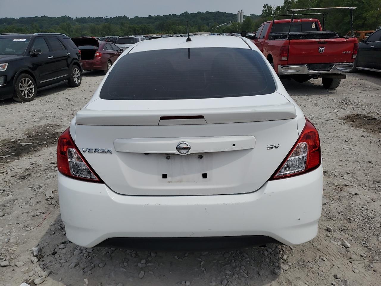 2018 NISSAN VERSA