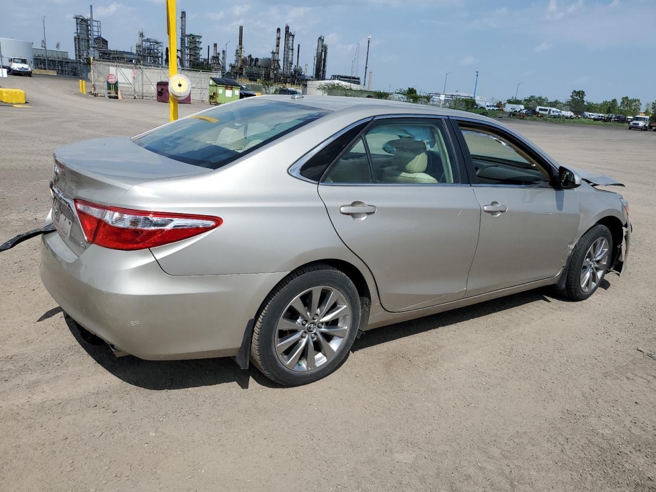 2017 TOYOTA CAMRY