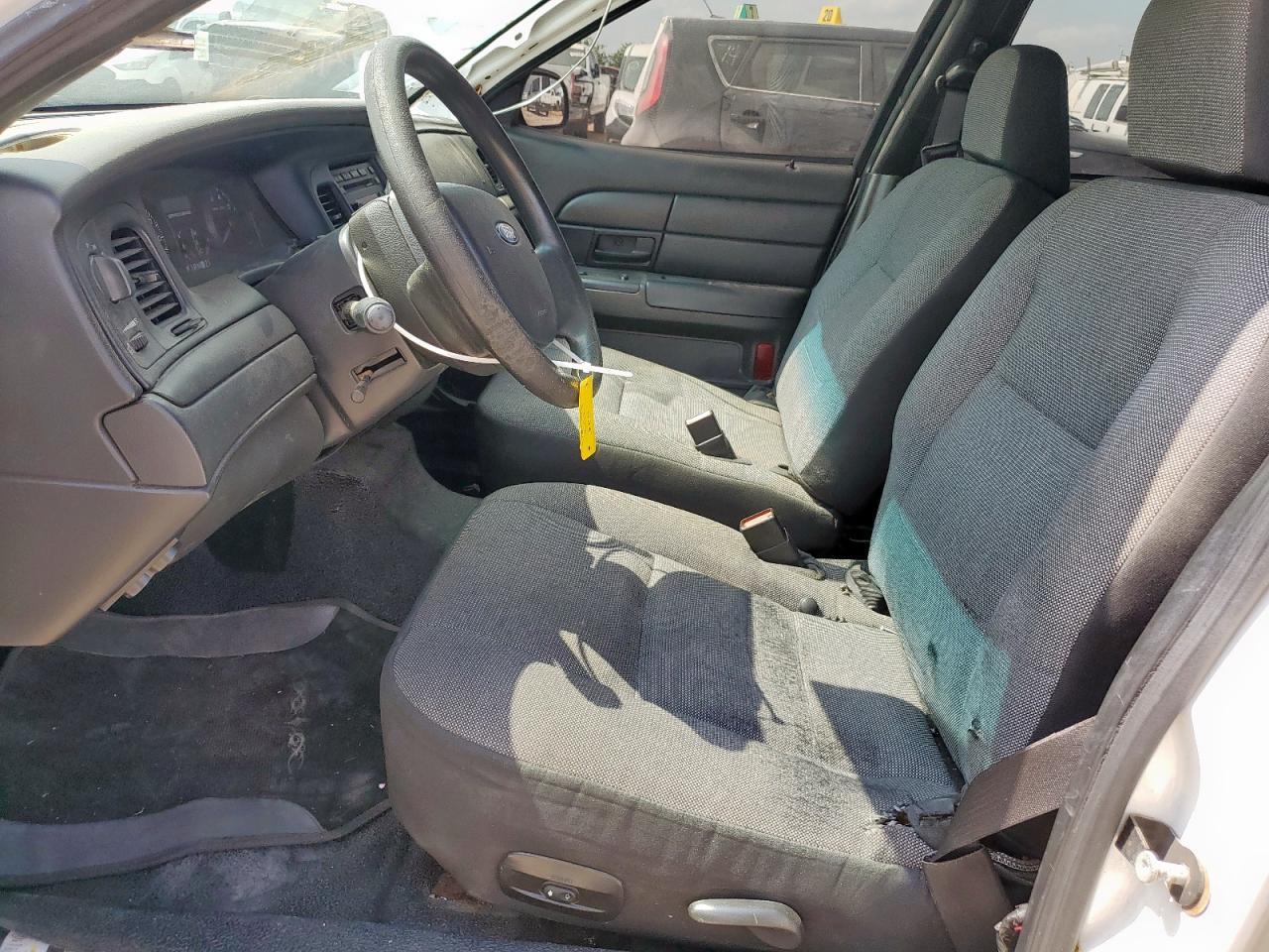 2008 FORD Crown Victoria