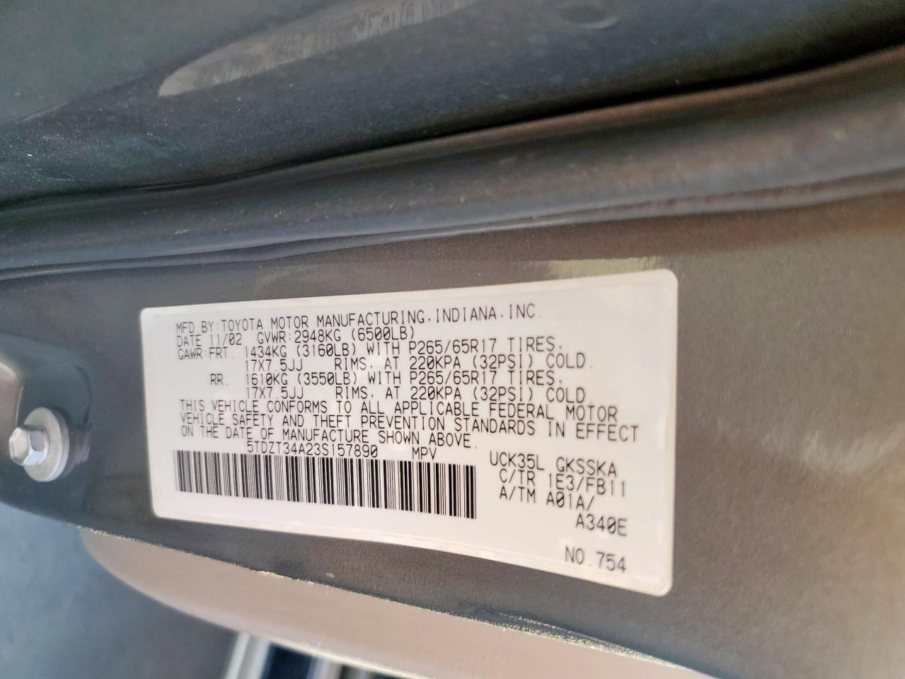 2003 TOYOTA Sequoia