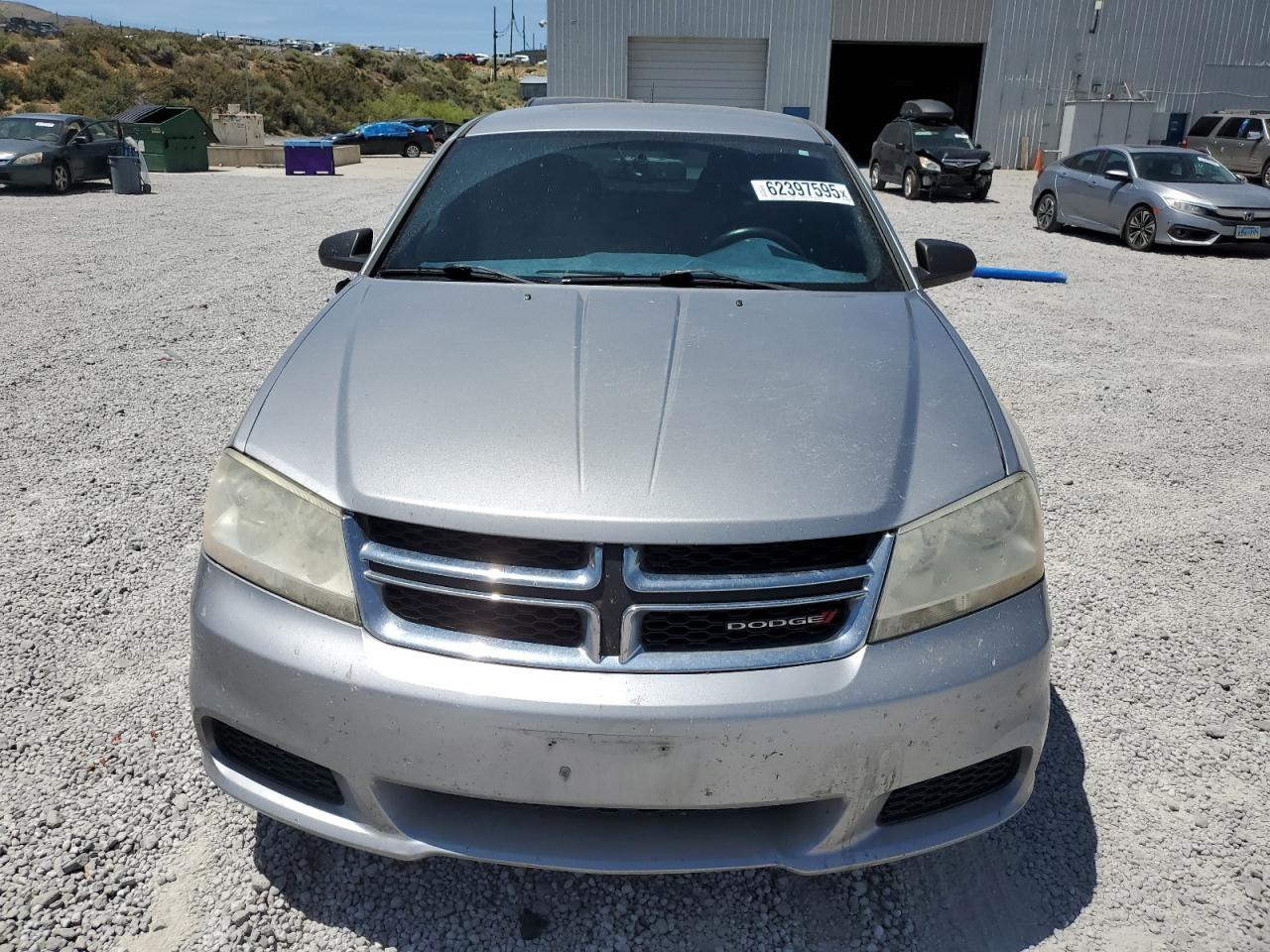 2014 DODGE Avenger
