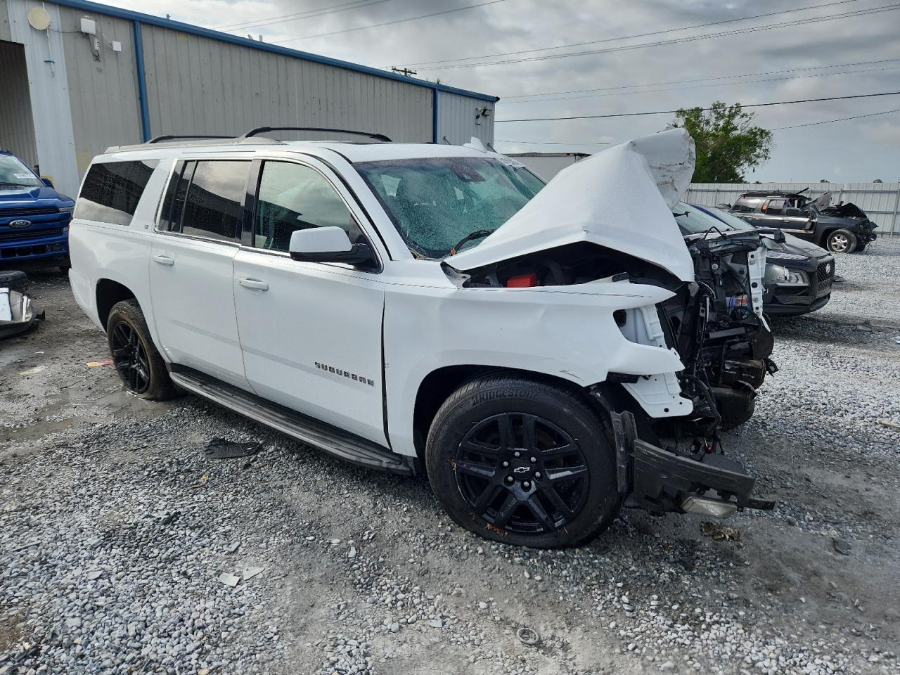 2016 CHEVROLET Suburban