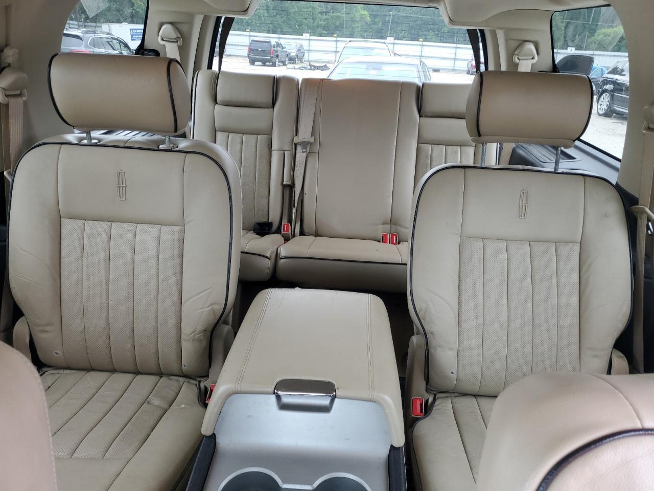 2005 LINCOLN Navigator