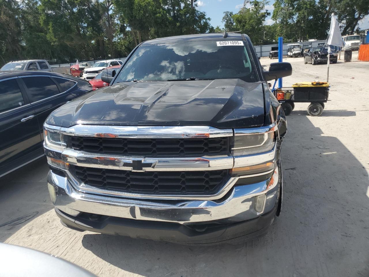 2017 CHEVROLET Silverado