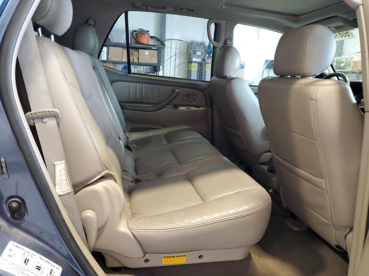 2006 TOYOTA Sequoia