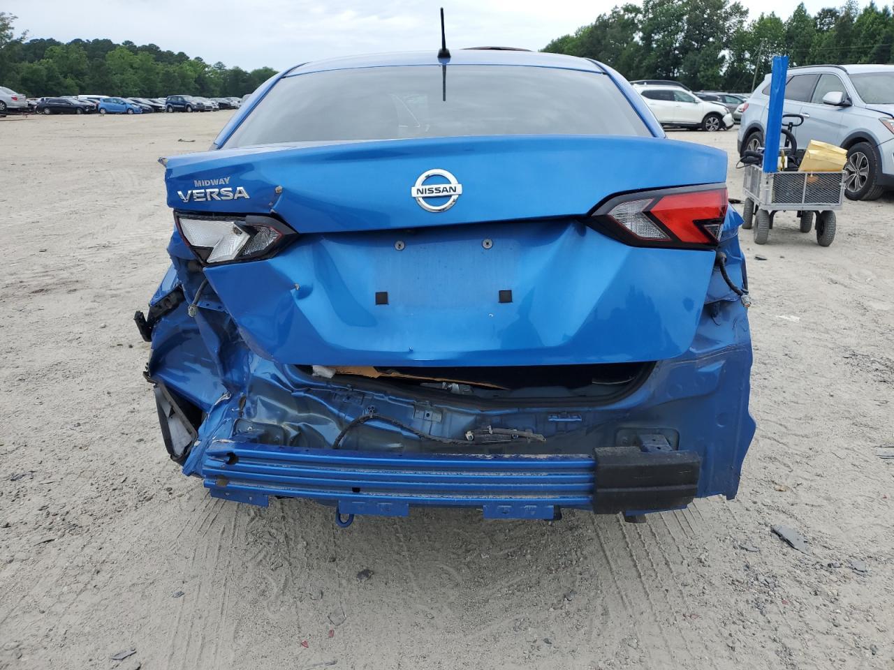 2020 NISSAN VERSA