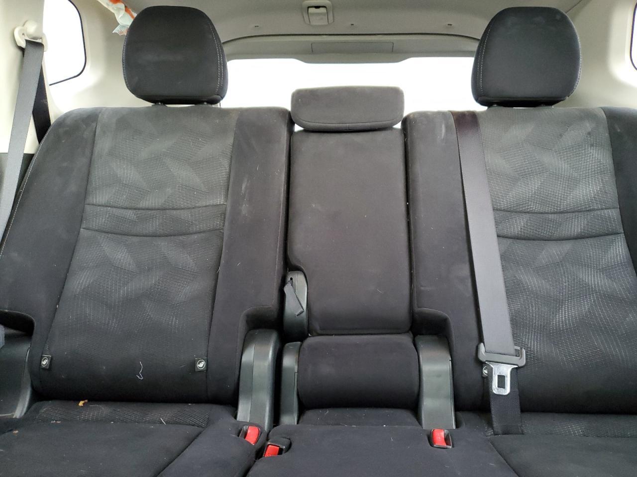 2016 NISSAN ROGUE