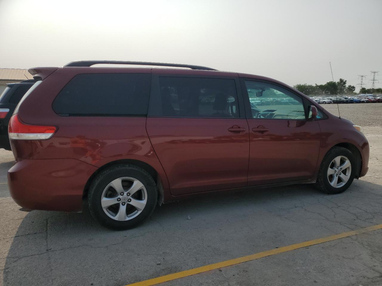 2014 TOYOTA SIENNA