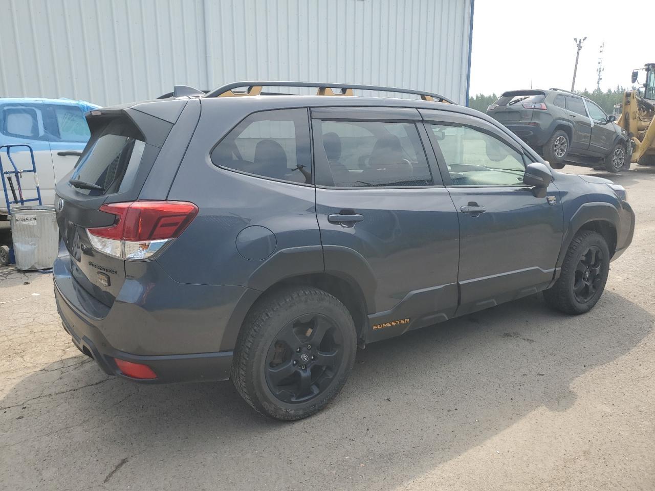2022 SUBARU FORESTER