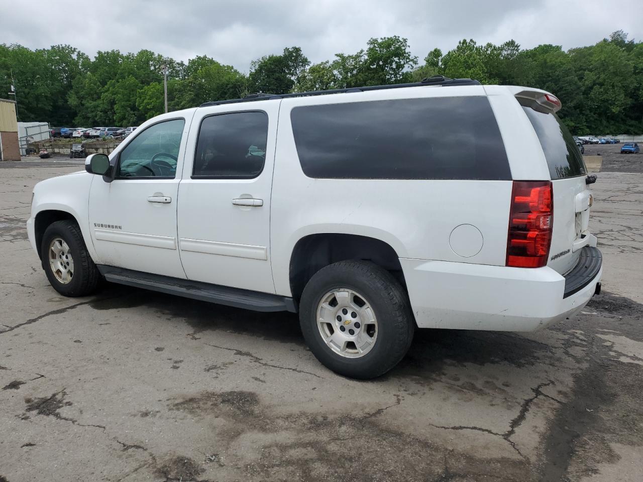 2014 CHEVROLET Suburban