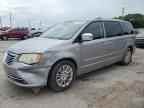 2014 CHRYSLER Town & Country