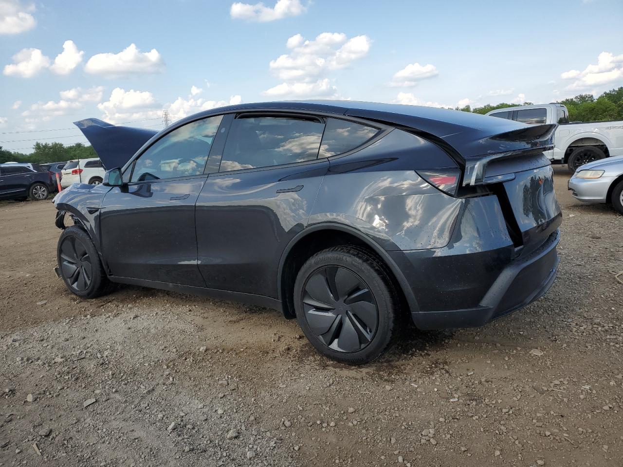 2026 TESLA MODEL Y