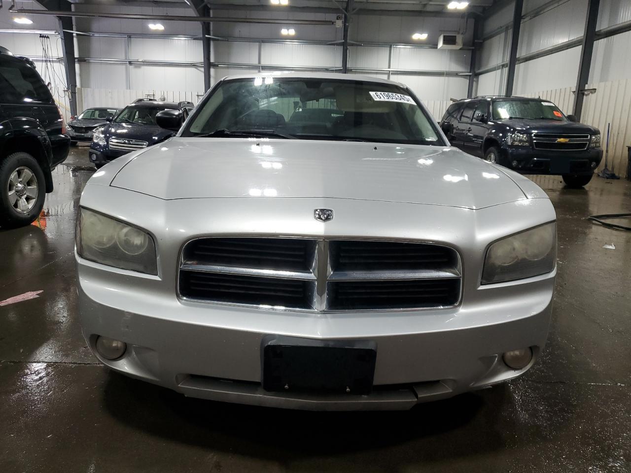 2010 DODGE CHARGER