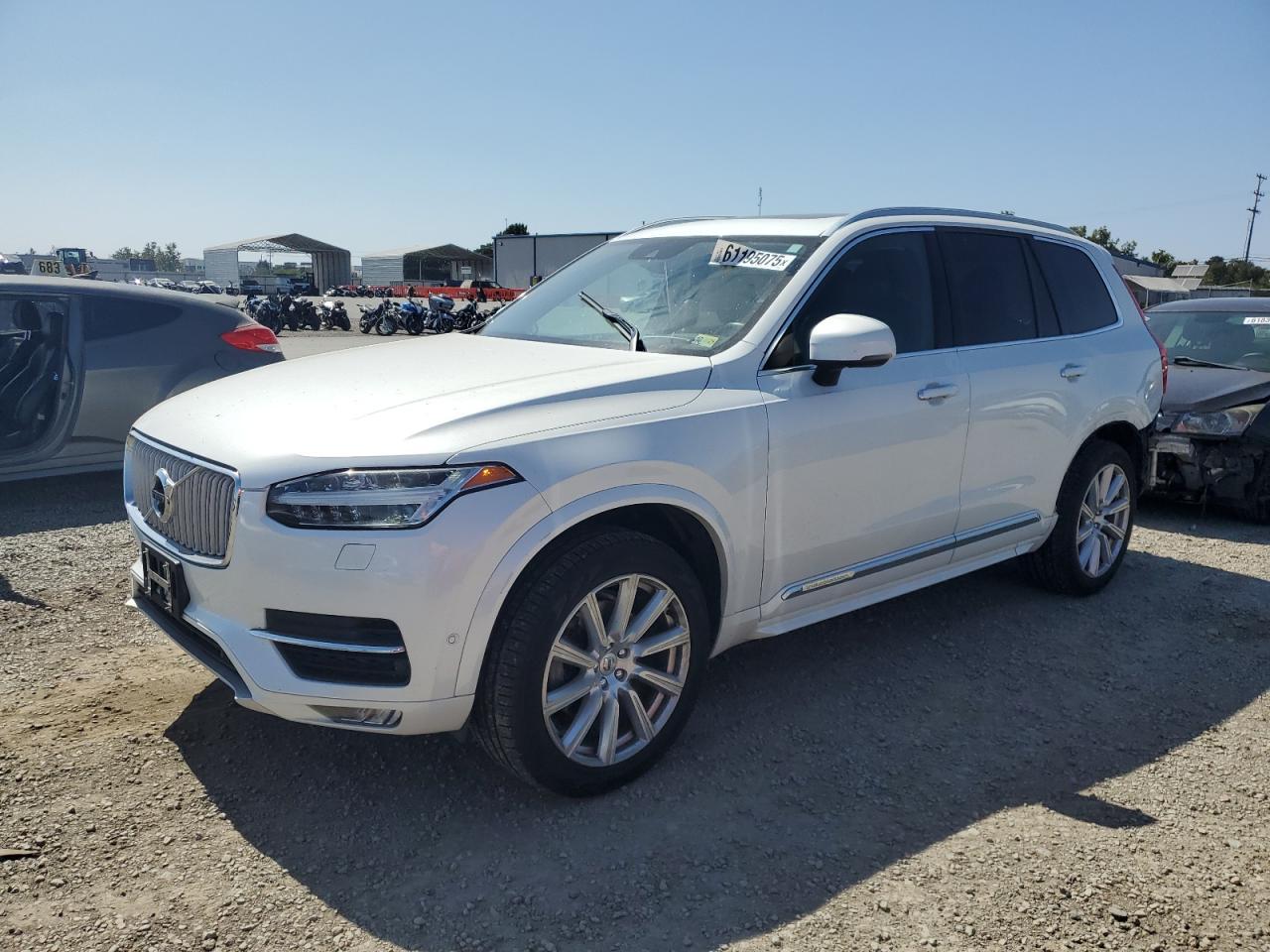 2017 VOLVO XC90