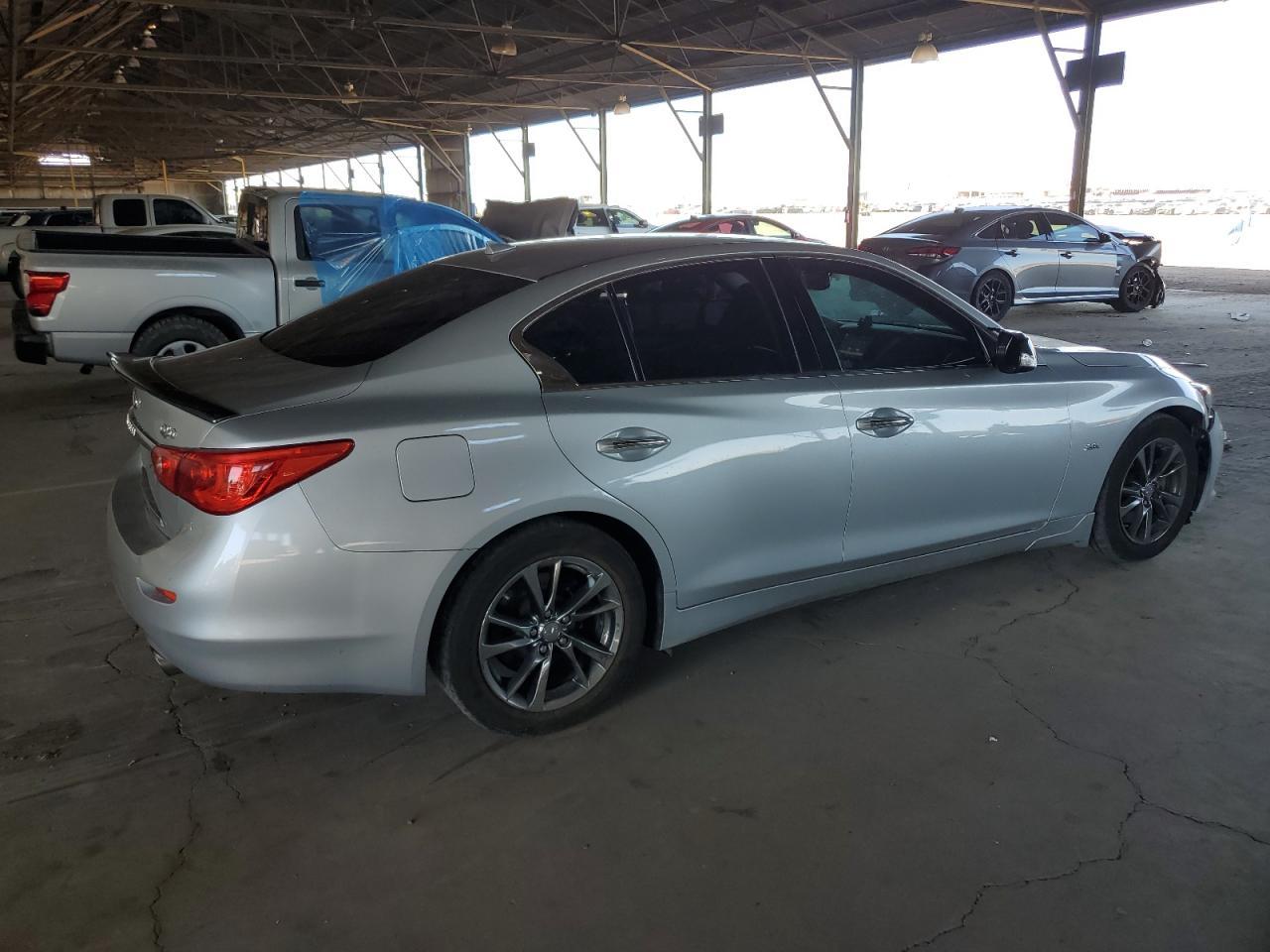 2017 INFINITI Q50