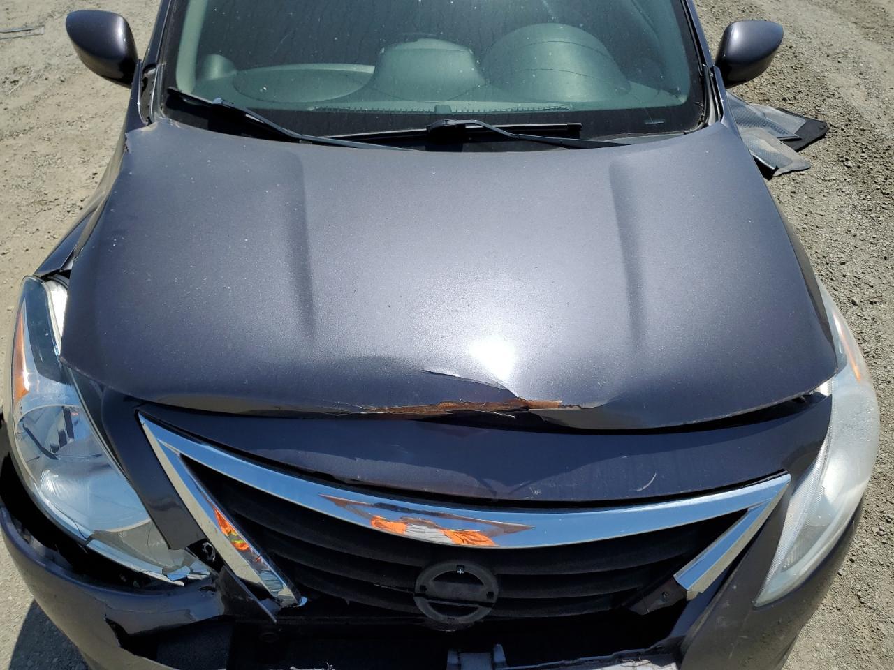 2015 NISSAN VERSA