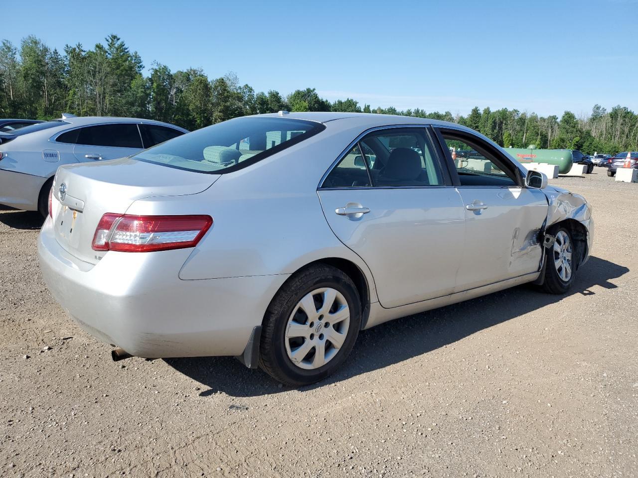 2011 TOYOTA CAMRY