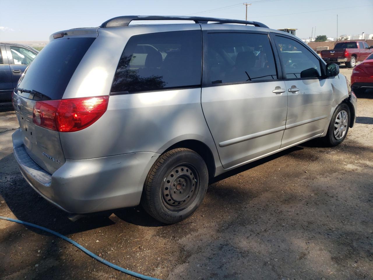 2007 TOYOTA SIENNA