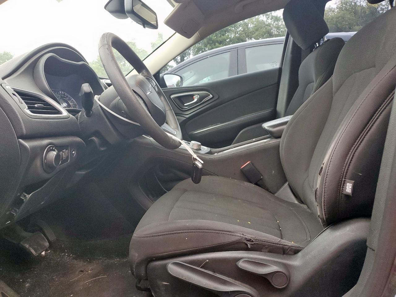 2015 CHRYSLER 200