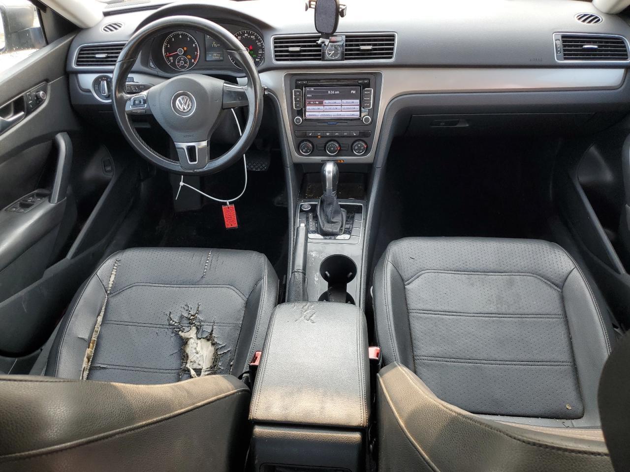 2015 VOLKSWAGEN Passat