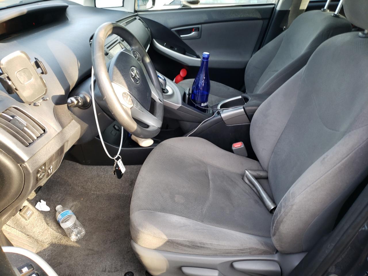 2015 TOYOTA PRIUS