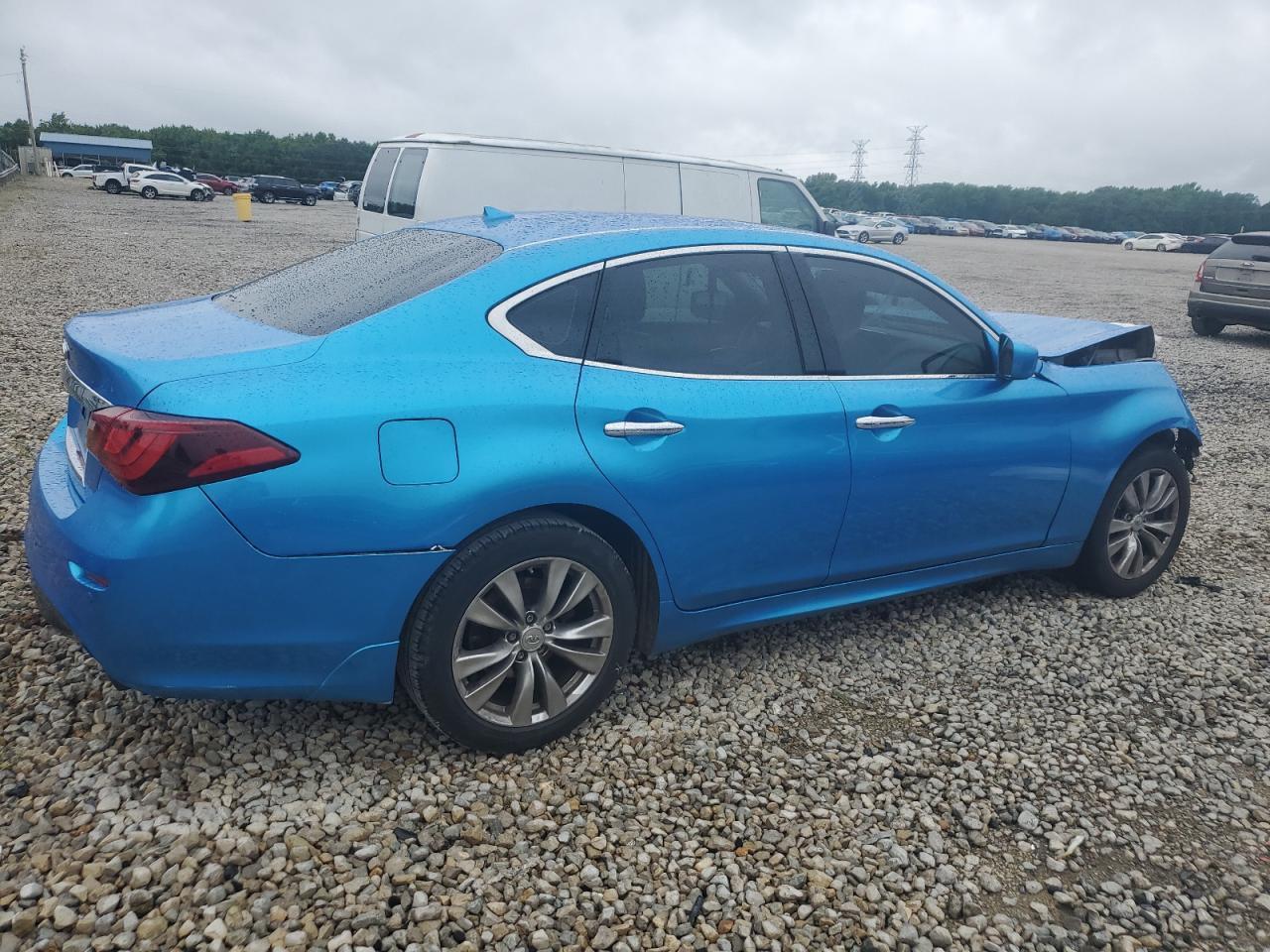 2013 INFINITI M37