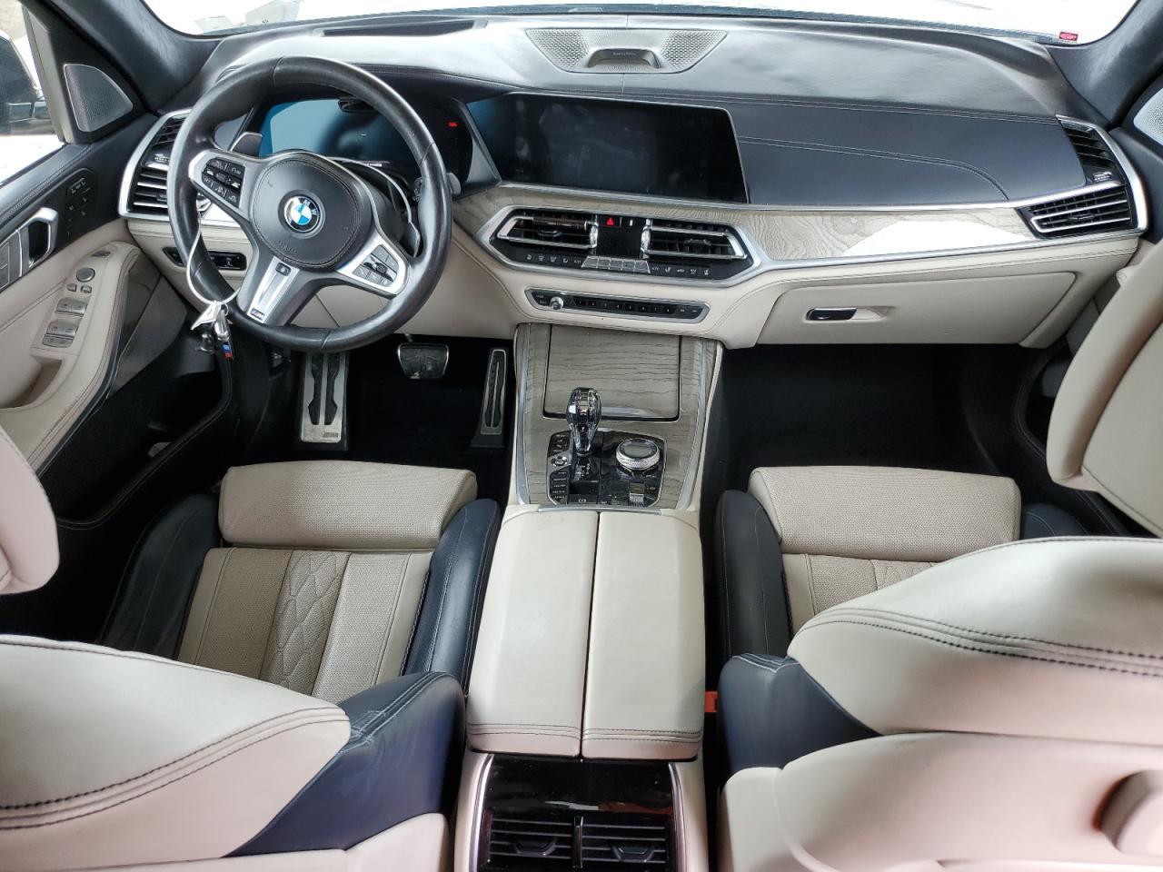 2020 BMW X7