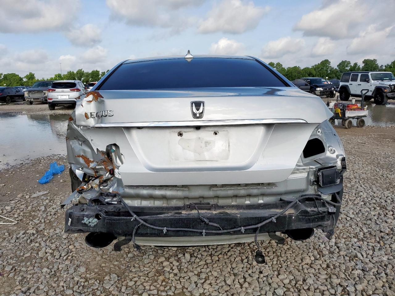 2014 HYUNDAI Equus