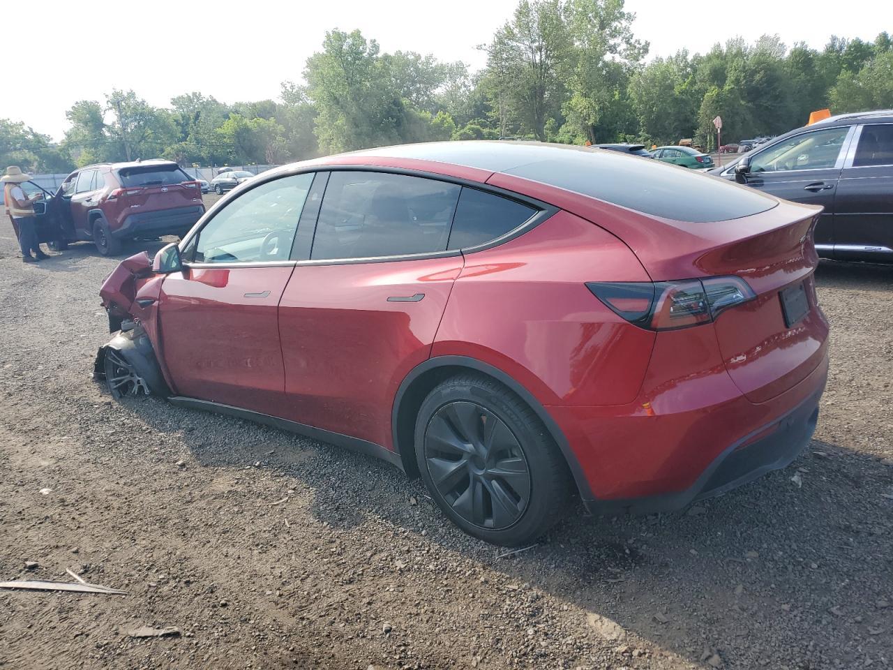 2024 TESLA MODEL Y