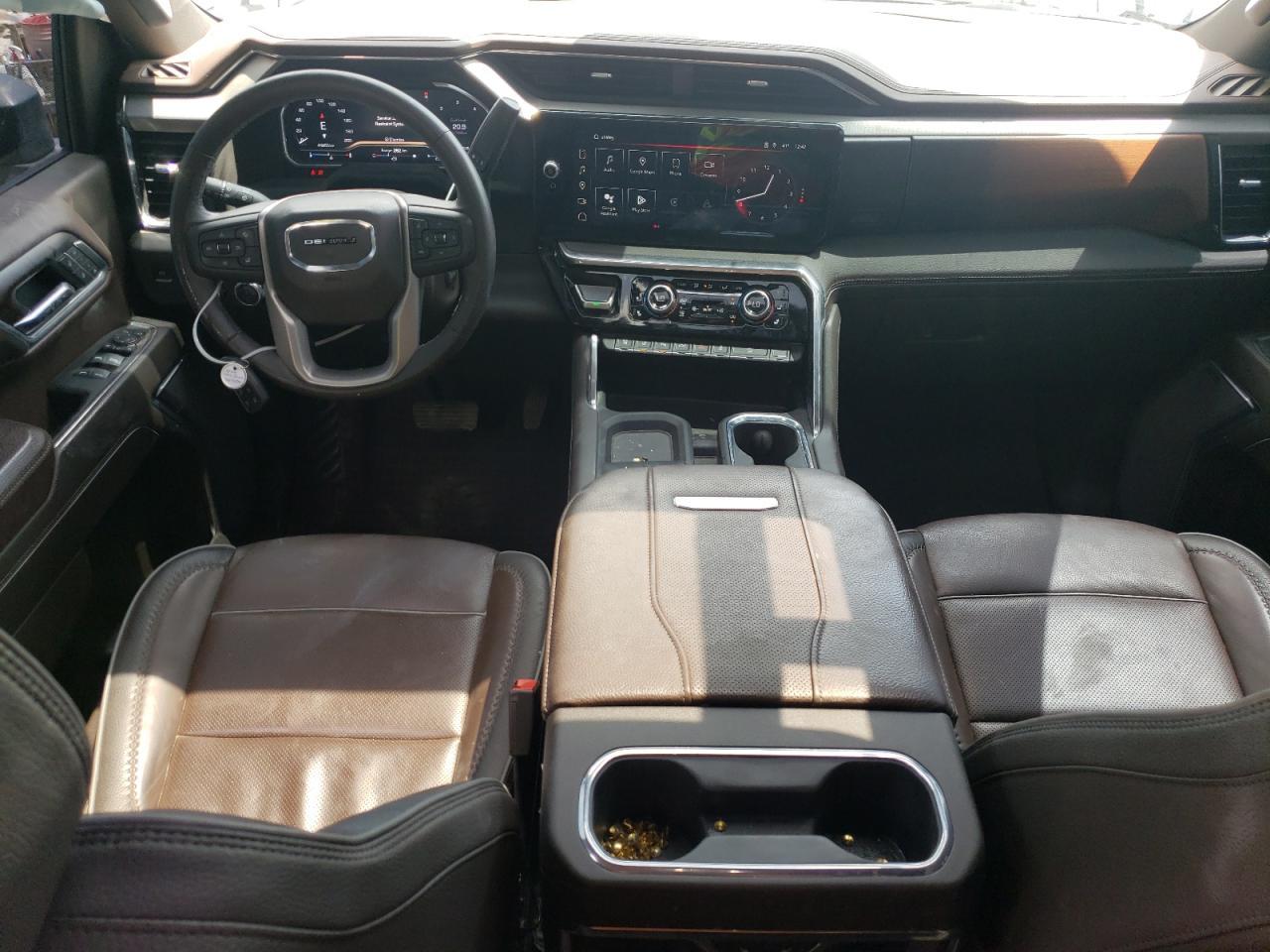 2025 GMC Sierra