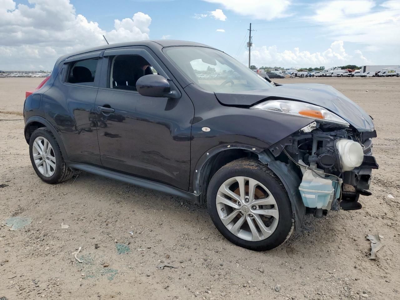 2014 NISSAN Juke