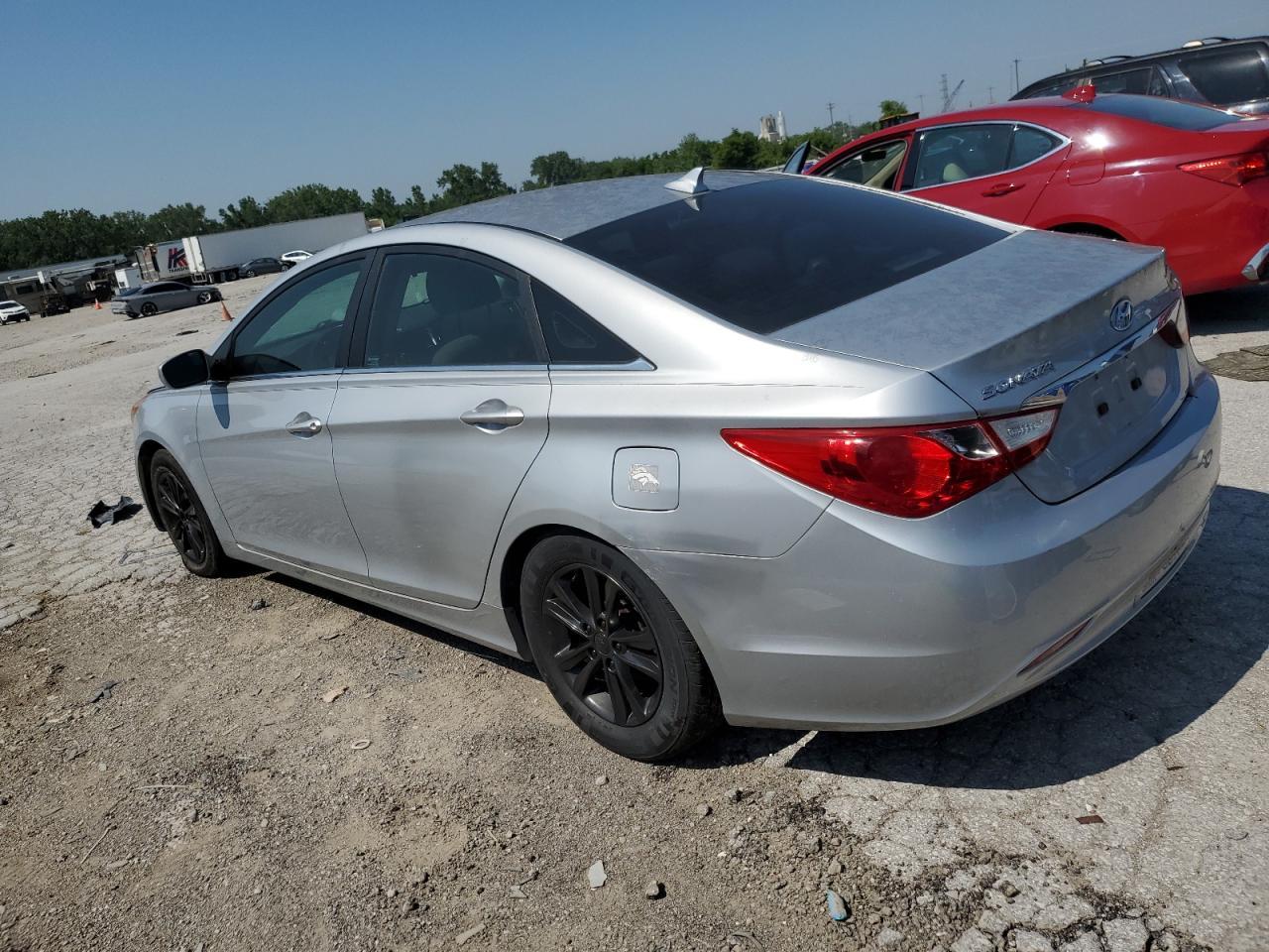 2011 HYUNDAI SONATA