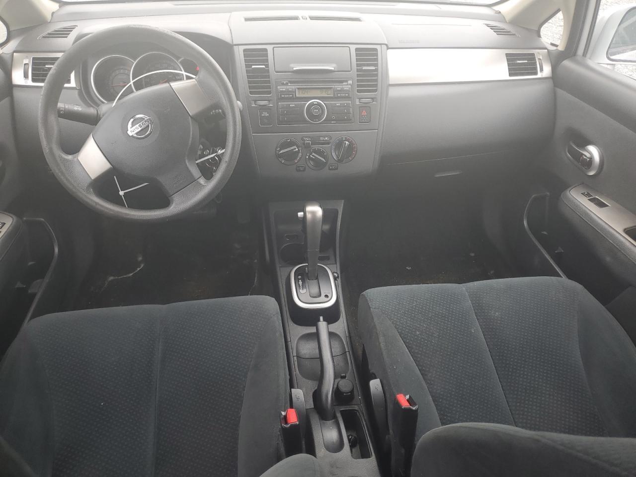 2010 NISSAN VERSA
