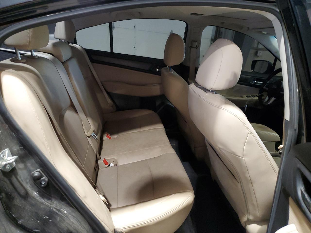 2015 SUBARU Legacy
