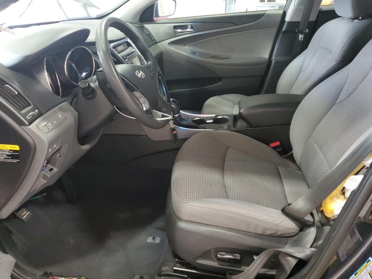 2013 HYUNDAI SONATA