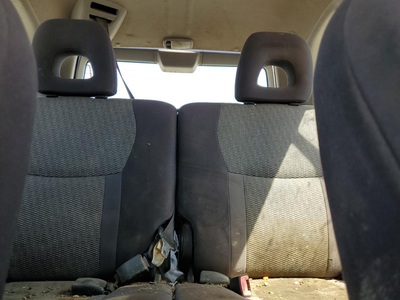 2004 TOYOTA RAV4