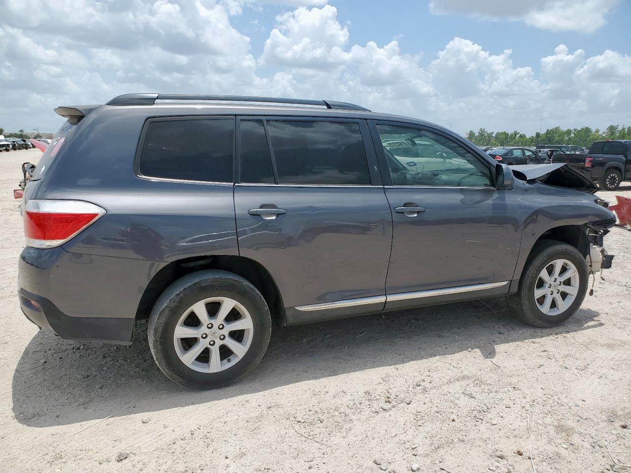 2013 TOYOTA HIGHLANDER