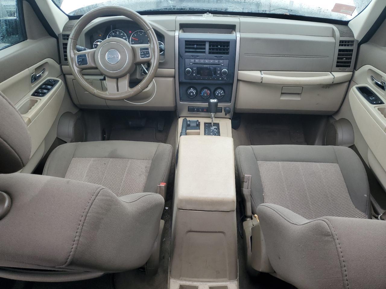 2012 JEEP Liberty