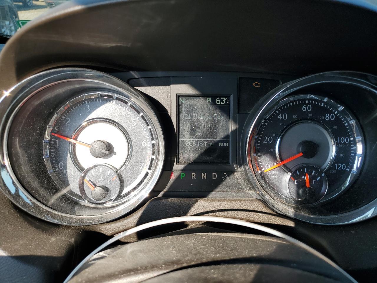 2012 CHRYSLER Town & Country