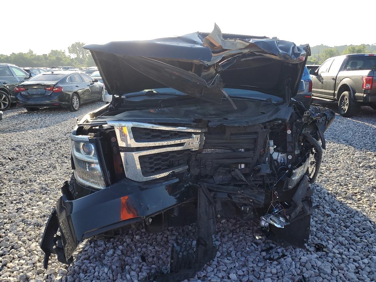 2017 CHEVROLET Tahoe
