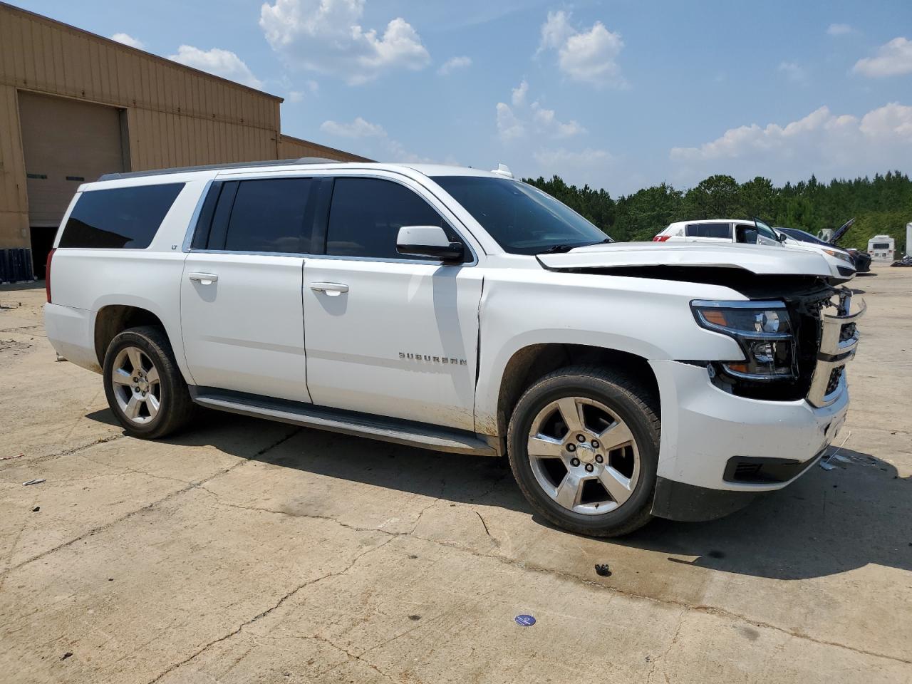 2016 CHEVROLET Suburban