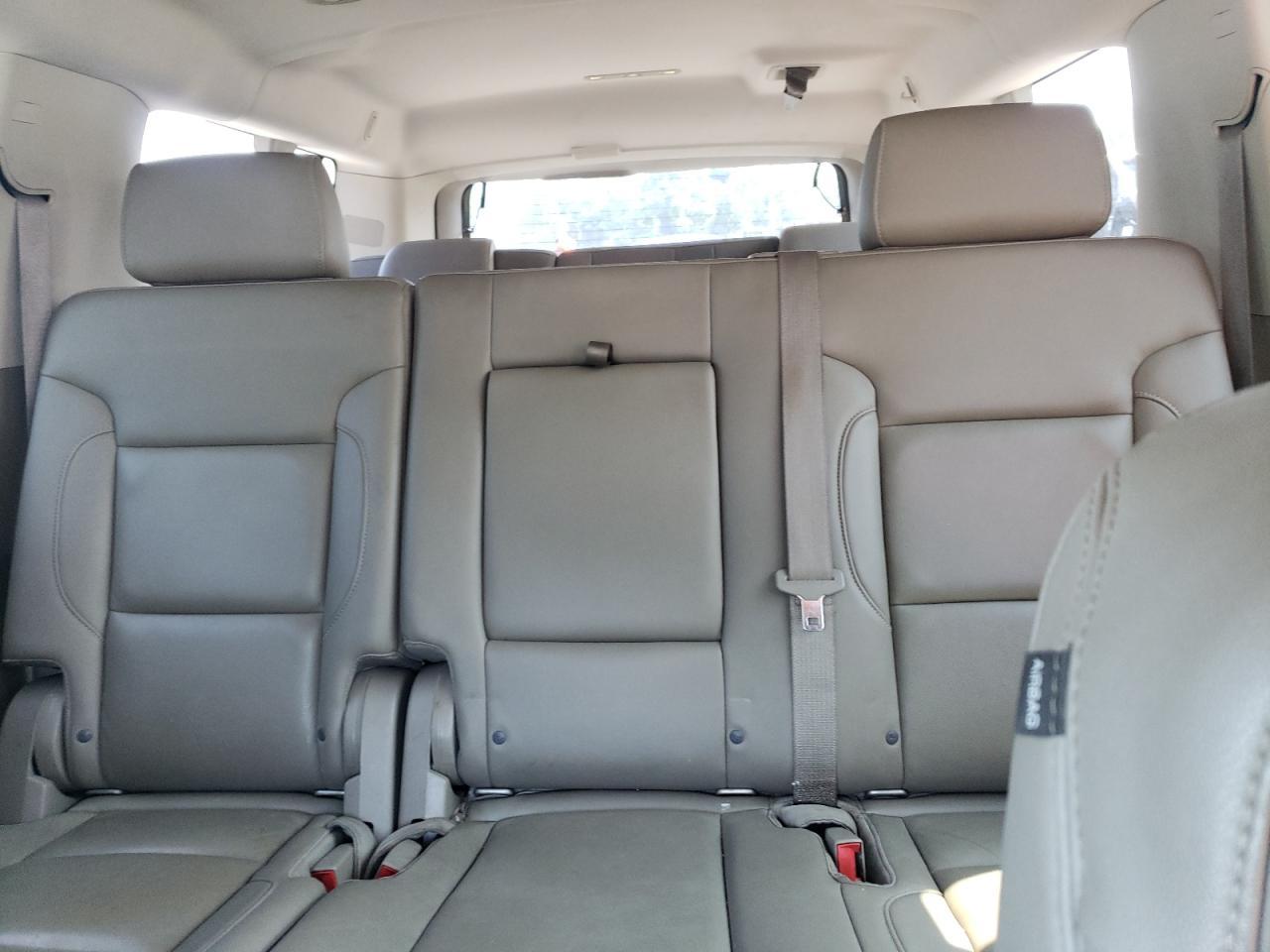 2015 CHEVROLET Suburban