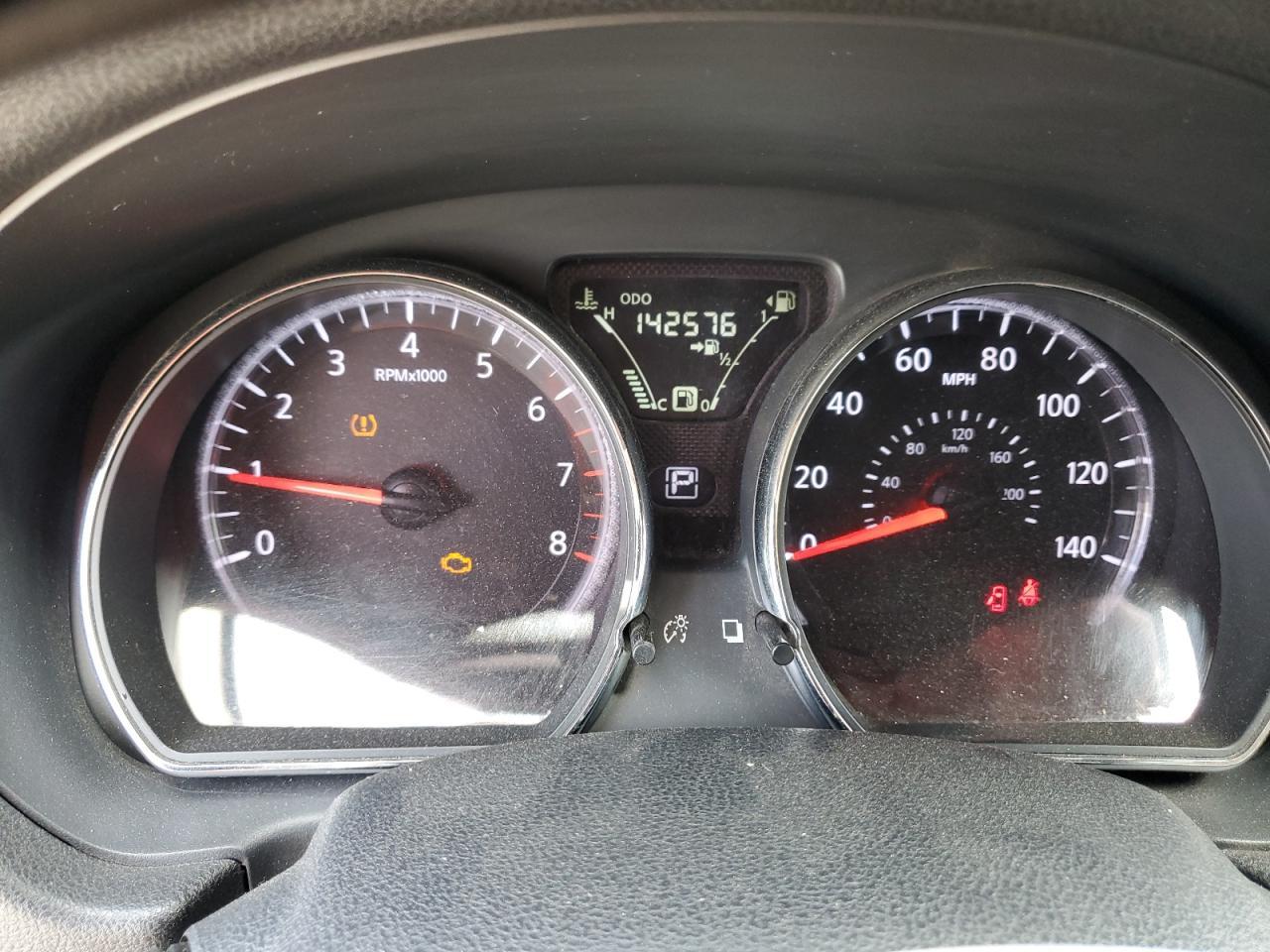 2015 NISSAN VERSA