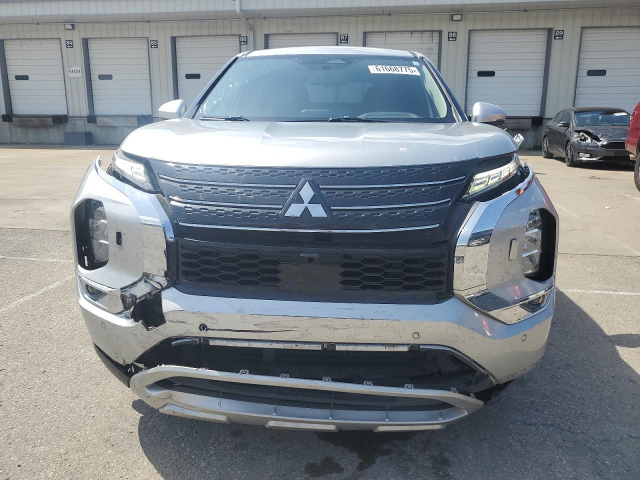 2022 MITSUBISHI outlander